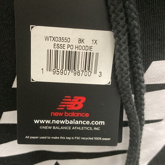 New Balance NB Black Logo Pullover Hoodie Black Men Size 1X Front Pocket - Picture 3 of 10